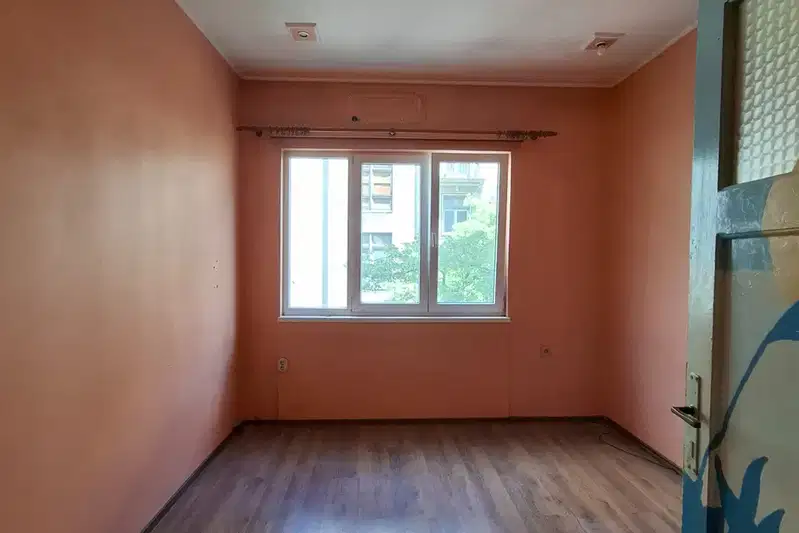 Two-room apartment in Sofia Center without terrace