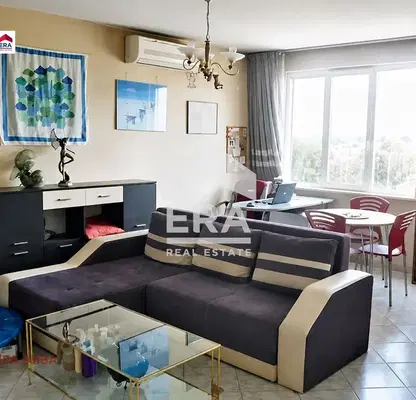Photo 3 — Spacious 2-room apartment in Center with balcony