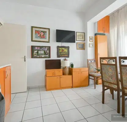 Photo 5 — Three-room apartment in Sofia Center with elevator