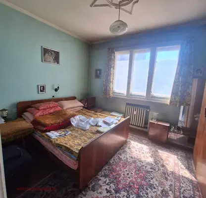 Photo 5 — Three-room apartment with garden view in Center, Sofia
