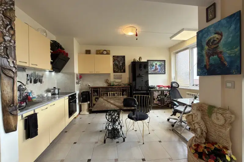 Three-room apartment with two terraces in Center, Sofia