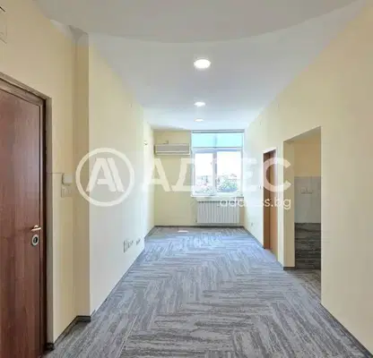 Photo 3 — Three-room apartment in Sofia Centre with elevator