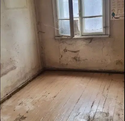 Photo 2 — 3-room apartment with yard and parking in Center, Sofia
