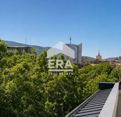 Photo 4 — Spacious 3-room apartment with panoramic terraces in Center, Sofia
