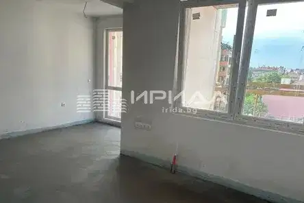 Spacious 3-room apartment in Center, new-build