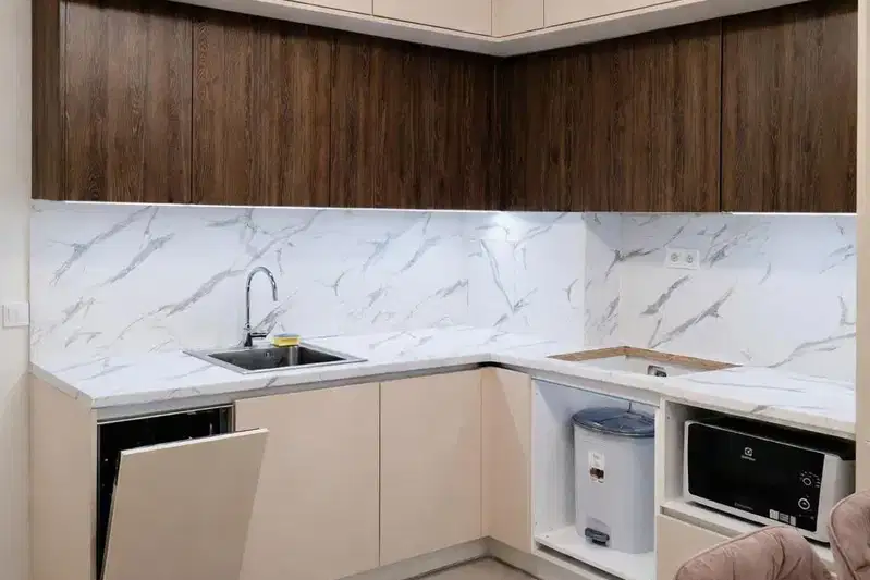 Three-room apartment with two terraces in Center, Sofia