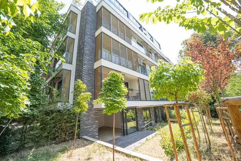 Spacious 3-room apartment with yard in Center, Sofia