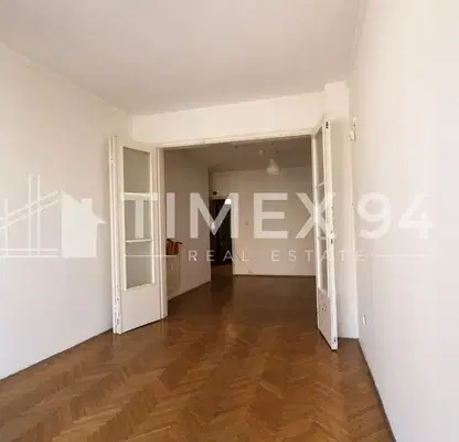 Photo 3 — Three-room apartment in Central Sofia with terrace