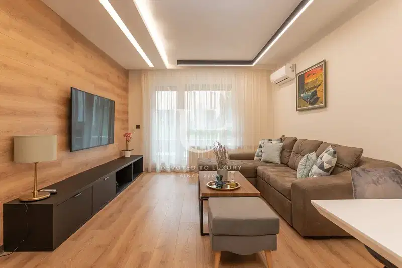3-bedroom apartment in Sofia, Centyr