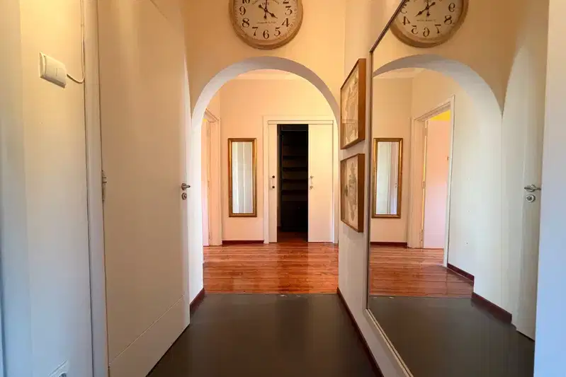 3-bedroom apartment in Sofia, Centyr