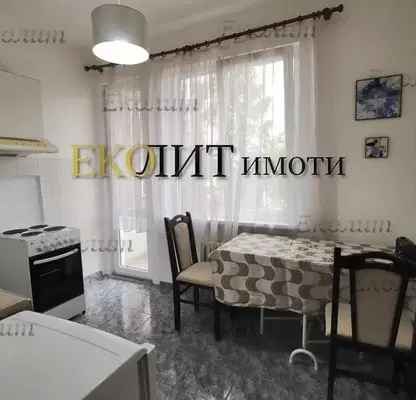 Снимка 2 — Двустаен апартамент с тераса в Център, София