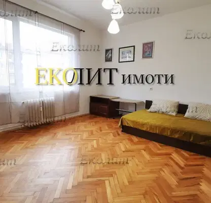 Снимка 5 — Двустаен апартамент с тераса в Център, София
