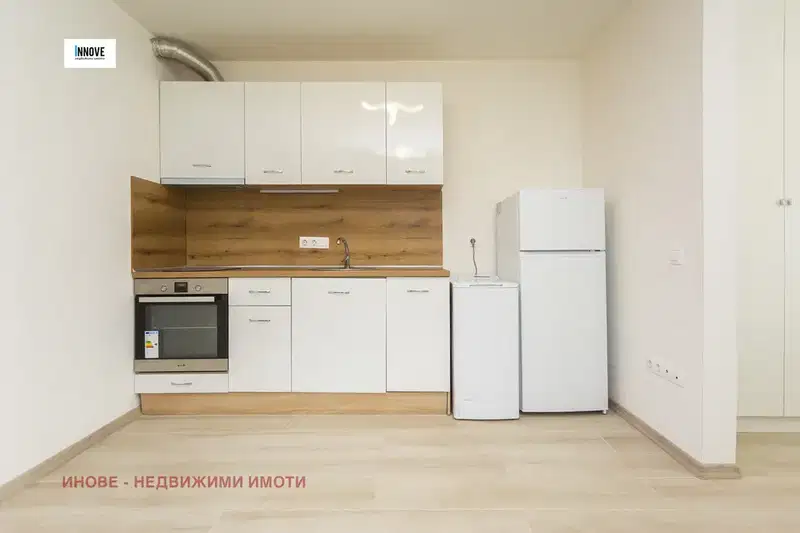 Функционален 2-стаен апартамент в Център, пл. Руски паметник