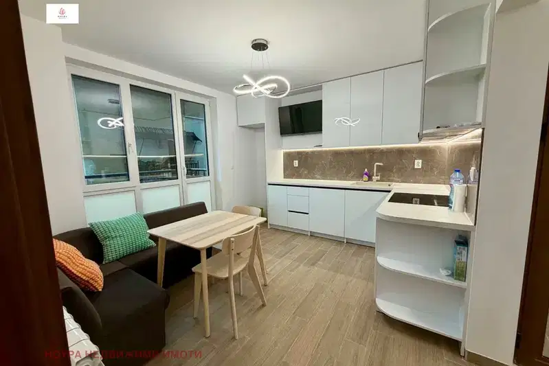 Two-room apartment with parking space in Center, Panagyurishte St