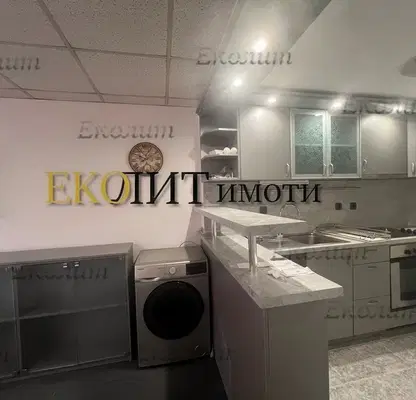 Снимка 2 — Двустаен апартамент с климатик в Център, София