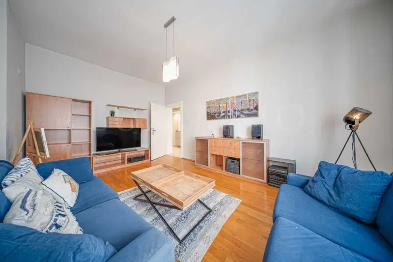 Two-room apartment with kitchen in Center, Sofia, with elevator