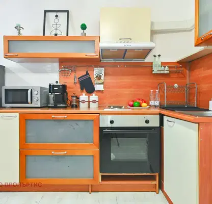 Photo 3 — Spacious 2-room apartment in Center, Sofia with balcony