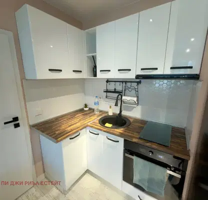 Photo 5 — Two-room apartment with terrace in Center, Sofia