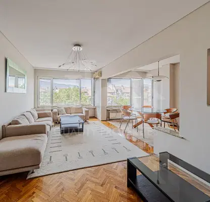 Photo 2 — Spacious 2-room apartment in Center with two terraces