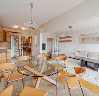 Photo 4 — Spacious 2-room apartment in Center with two terraces