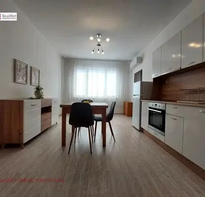 Снимка 3 — Двустаен апартамент в Център, ул. Георги С. Раковски с балкон