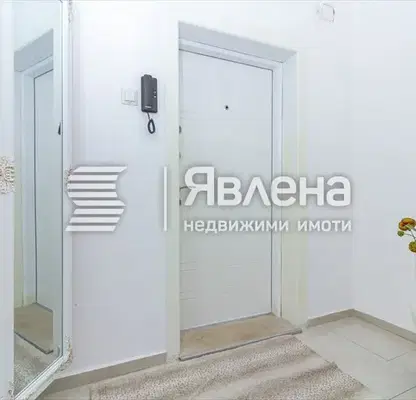 Снимка 5 — 3-стаен апартамент с тераса в Център, София