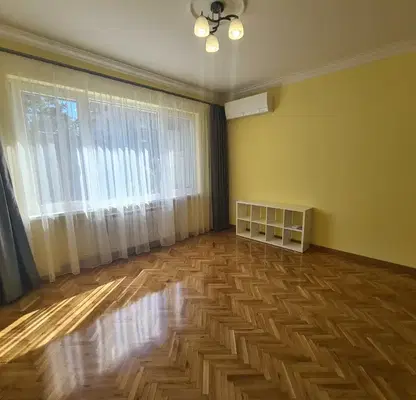 Снимка 3 — Тристаен апартамент с тераса в Център, бул. Патриарх Евтимий