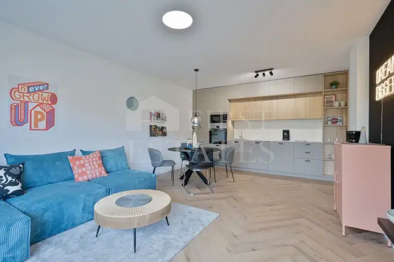 3-bedroom apartment in Sofiya, Centyr