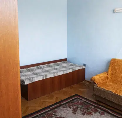 Снимка 3 — Тристаен апартамент в Център, София с луксозни удобства