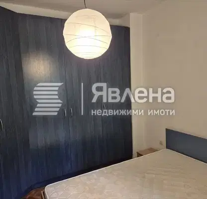 Снимка 3 — Тристаен апартамент на партер в Център, София