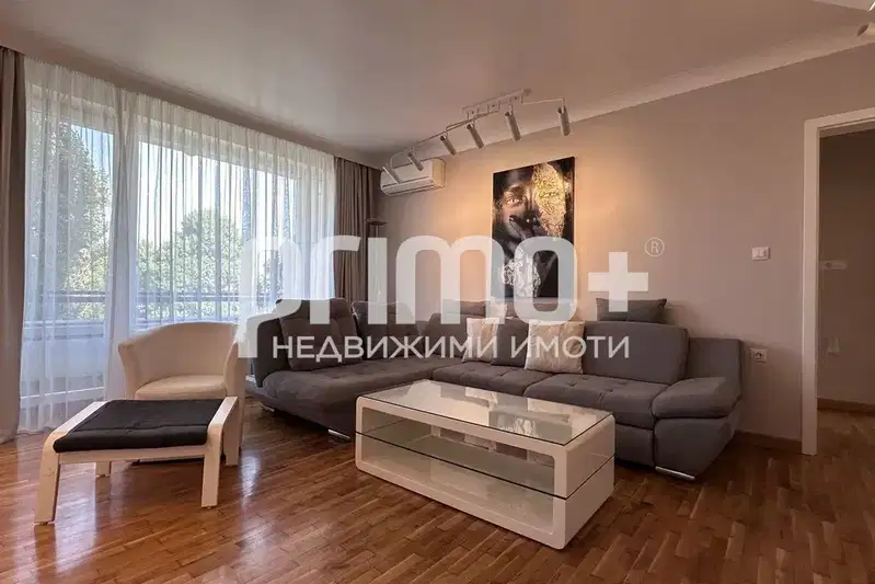 3-room apartment with terrace in Center, Dospat St