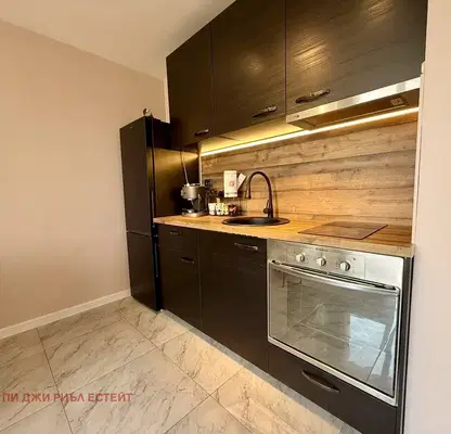 Photo 5 — Three-room apartment with two terraces in Center, Sofia