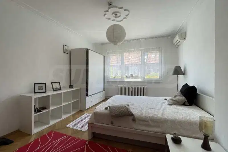 Three-room apartment on third floor in Center, Sofia with terrace