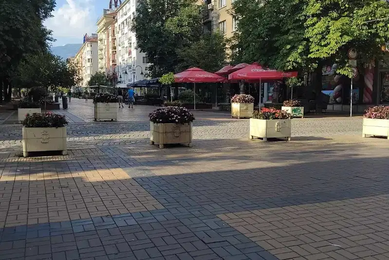 Четиристаен апартамент с подово отопление в Център, бул. Витоша