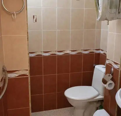 Photo 3 — Three-room apartment in Dianabad with two bathrooms and balcony