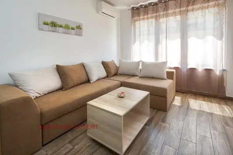 Two-room apartment in Dianabad with elevator and security