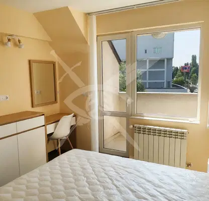 Снимка 2 — Тристаен апартамент с тераса в Дианабад, София