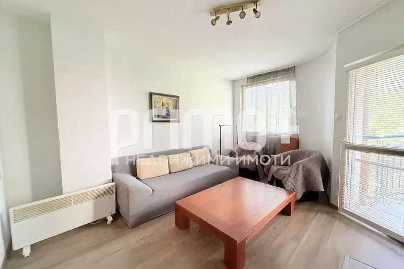 Three-room apartment in Dianabad with two balconies