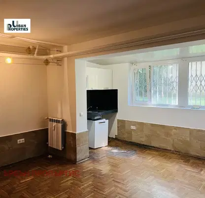 Photo 2 — Two-room apartment on the ground floor in Doctorski Pamentnik, Sofia