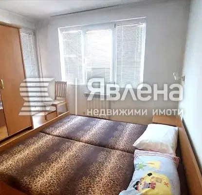 Снимка 3 — Тристаен апартамент с две тераси в Докторски паметник, София