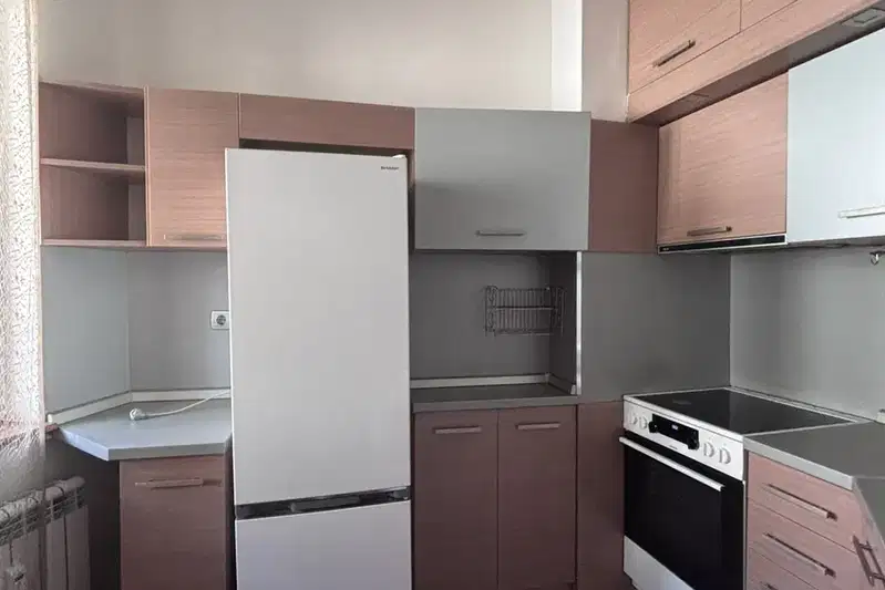 Three-room apartment with parking space in Doctorski Pametnik, Sofia