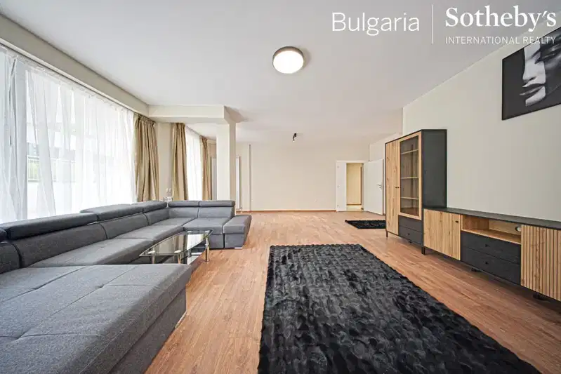 Spacious 4-room apartment with yard in Dragalevtsi, Sofia