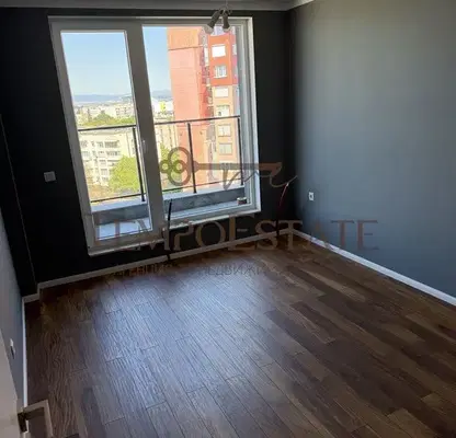 Photo 4 — Two-room apartment in Druzhba 1 with elevator and video surveillance