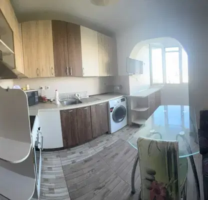 Снимка 5 — Тристаен апартамент 85 кв.м. в Дружба 1 с асансьор