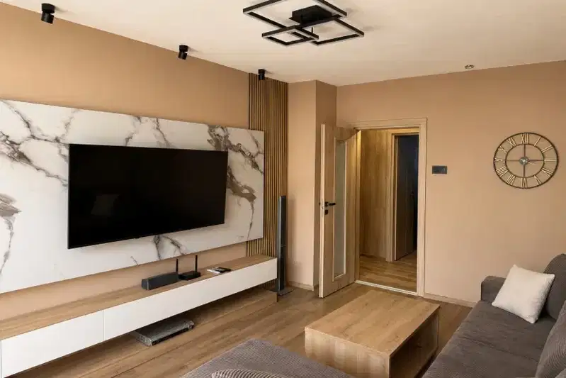 Two-room apartment in Druzhba 1 with terrace and elevator
