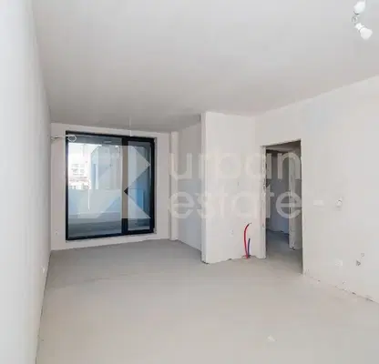Снимка 3 — Двустаен апартамент в Дружба 2 с големи остъклявания
