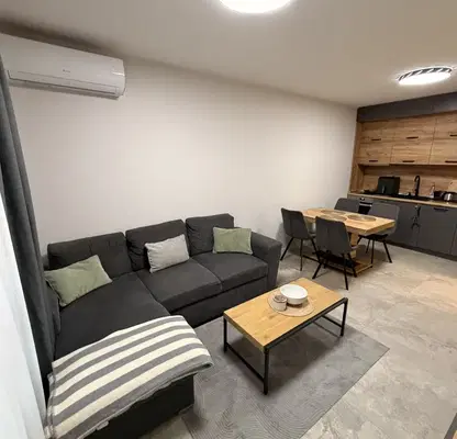 Photo 2 — Two-room apartment in Druzhba 2 with new-build