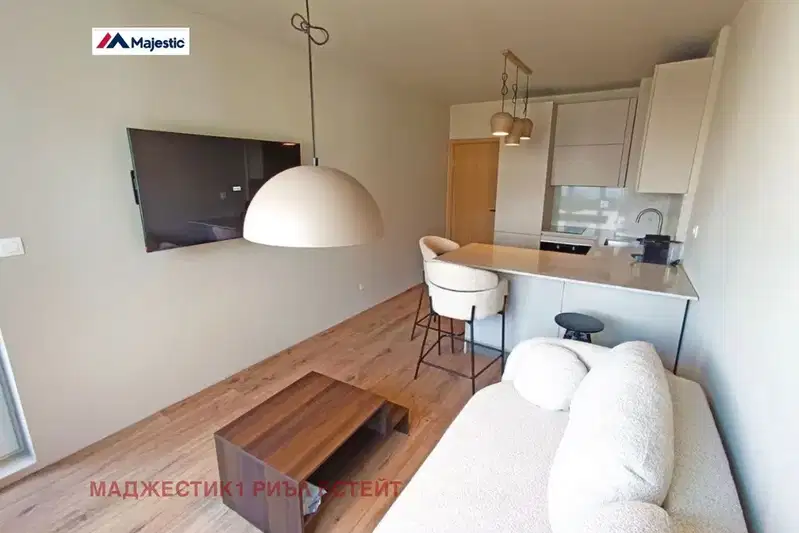 Two-room apartment in Druzhba 2 with luxury furnishings