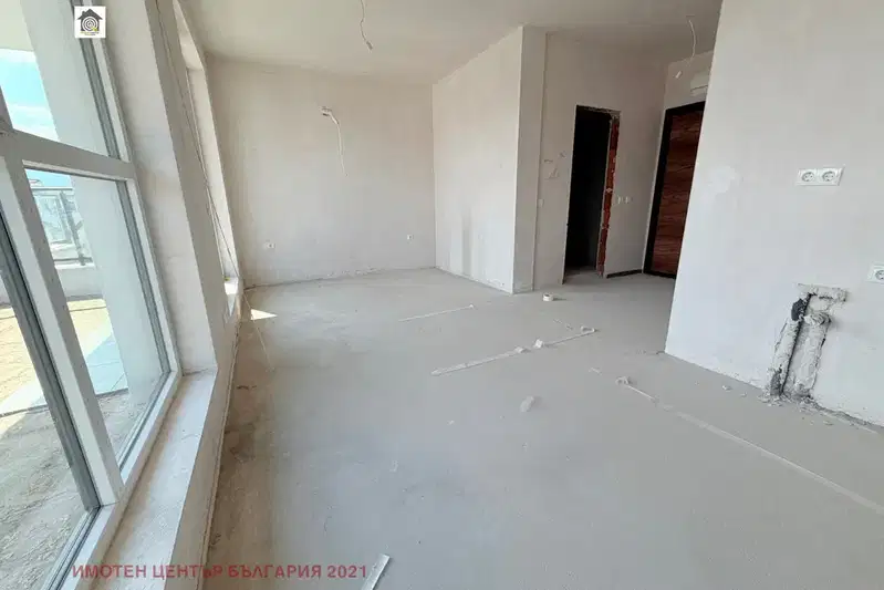 One-room apartment with large terrace in Darvenitsa, Sofia
