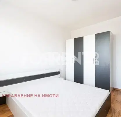 Снимка 2 — Двустаен апартамент в Дървеница с балкон и асансьор